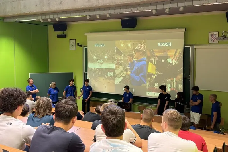 Riječki Crobotics: Kako su srednjoškolci osvojili svijet s robotom
