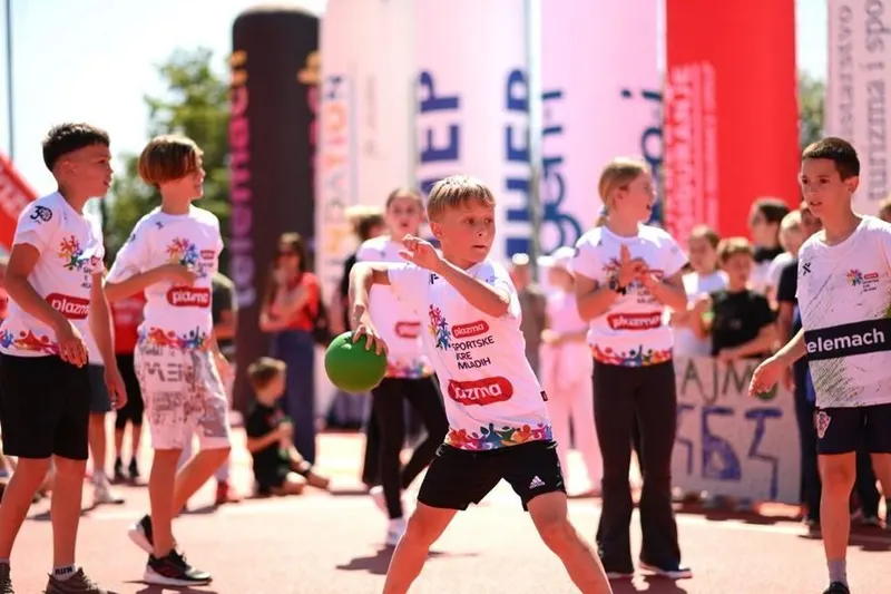 Na igralištu u Krku se okupilo više od 500 djece na Sportskim igrama mladih