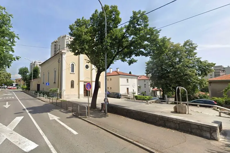 Trg Frana Rubeše na Zametu