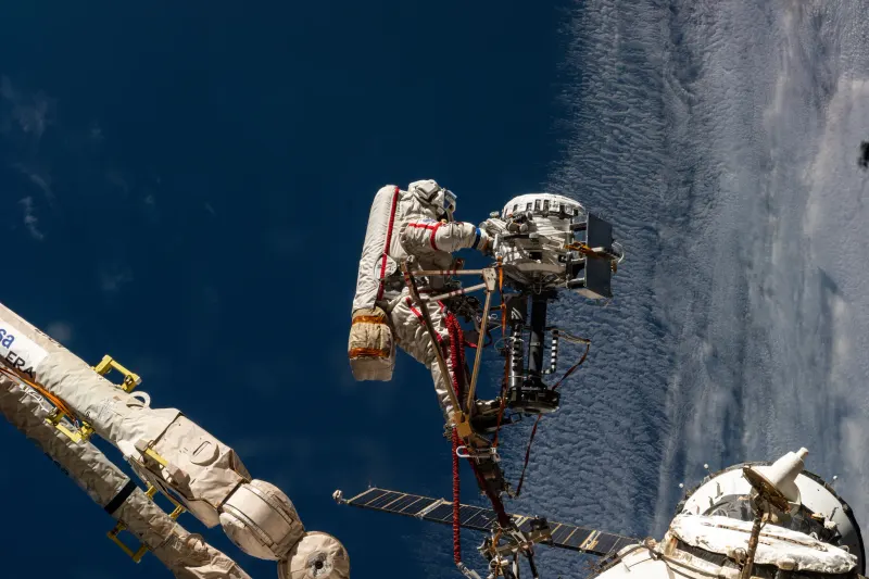 NASA prati rusku svemirsku šetnju — dok se mi borimo s vlastitim problemima